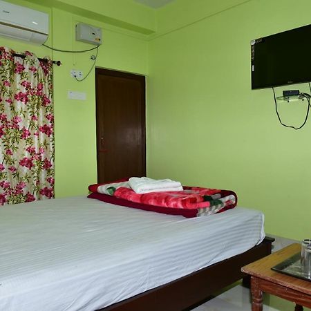 Hotel Vivek ポートブレア エクステリア 写真